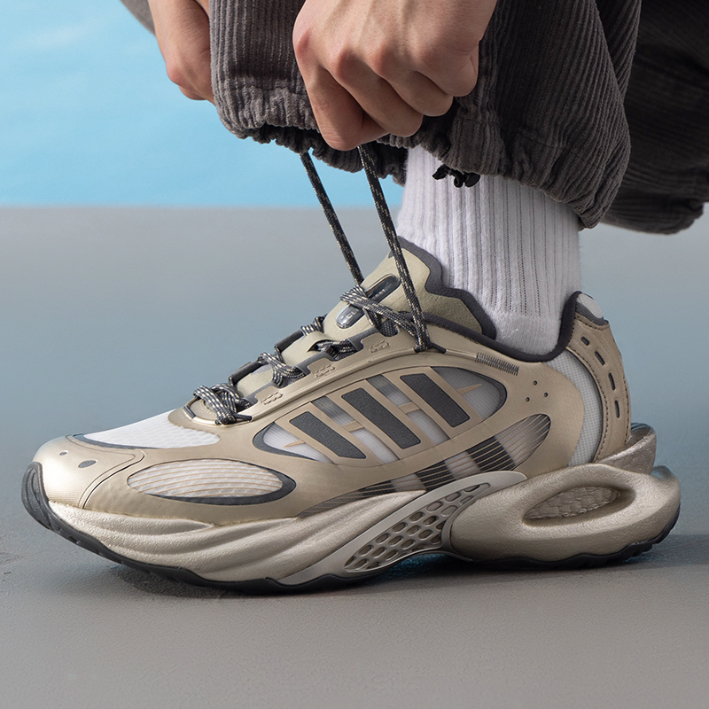 아디다스 남성용 및 여성용 신발, 오리지널 경량 로드  - Lightweight Road Running Shoes 리뷰 및 가격