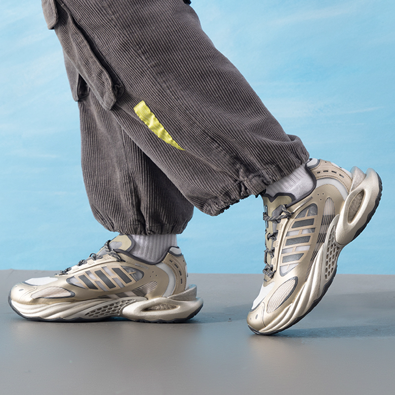 아디다스 남성용 및 여성용 신발, 오리지널 경량 로드  - Lightweight Road Running Shoes 리뷰 및 가격